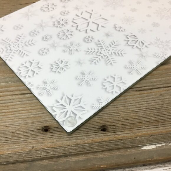 Mismatched Snowflake Glass Cutting Board - Picture 6 of 7